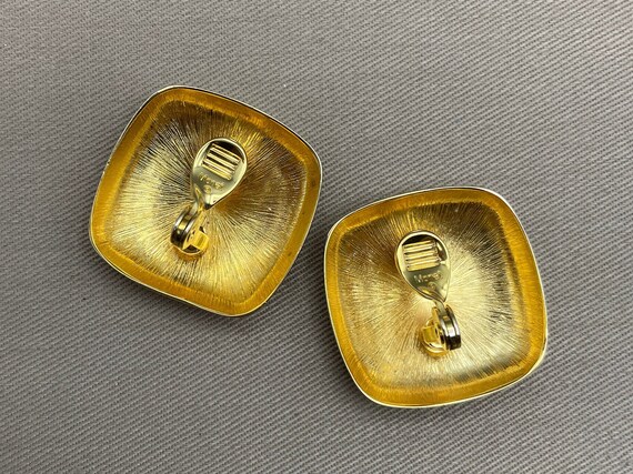 Bold MONET Signed Gold Clip On Statement Earrings… - image 5
