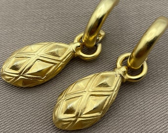 Byzantine Étrusque Matte Gold Dangle Statement Boucles d’oreilles pour oreilles percées