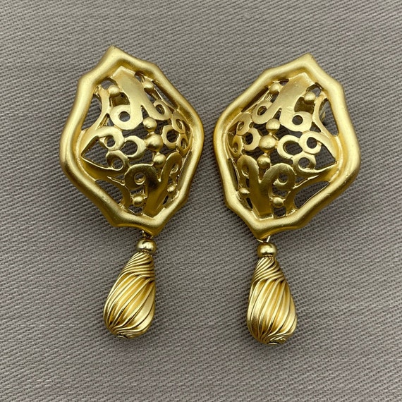 Openwork ETRUSCAN Shield Dangle Vintage Statement… - image 3