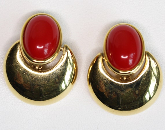 Petite Signed Monet Doorknocker Clip On Earrings - image 3