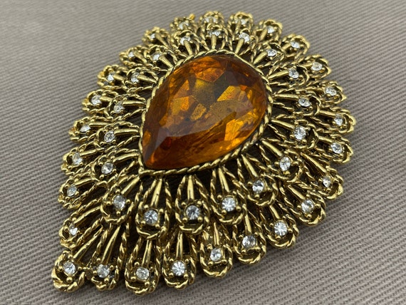 Ornate Art Nouveau Amber Stone Vintage Brooch - image 1