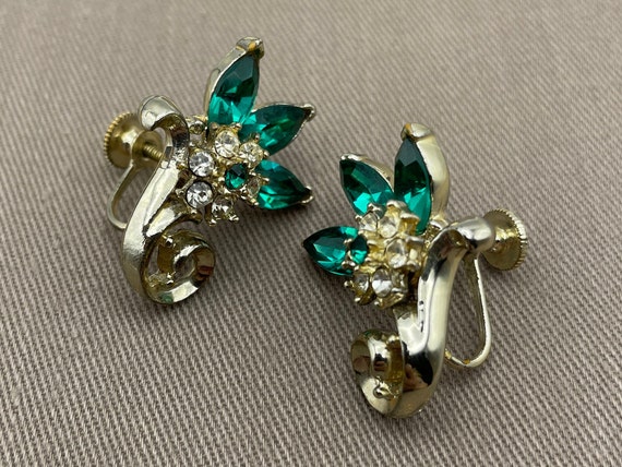 Vintage Emerald Coro Clip On Earrings - Statement… - image 2