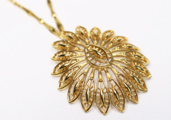 Mid-Century Monet Pendant Necklace