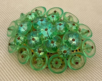 70s Green Lucite Flower Cups Brooch Pin