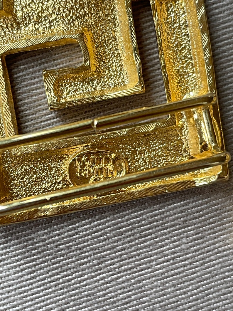 Chic DOTTY SMITH Greek Key Vintage Gold Belt Buckle image 6