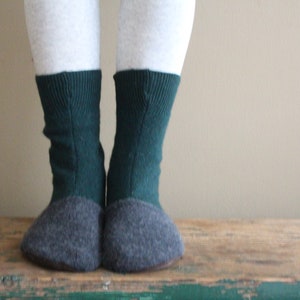 Cashmere Slippers, Cashmere slippers with Leather Sole, Women&#39;s Cashmere Slippers, Cashmere Slippers, Cashmere Sweater Slippers