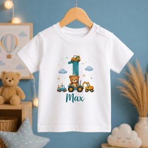 Personalisiertes Baby-Geburtstagsoutfit, individueller Name und Nummer, LKW-Geburtstags-T-Shirt, Baby-Jungen-Geburtstags-Shirt, Baustellen-Geburtstagsgeschenk