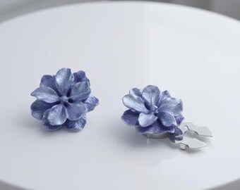 Knappfodral med vintageblommor: Elegant accessoar för skjortmanschettknappar