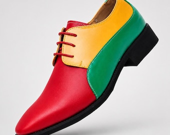 Scarpe Oxford da uomo colorate, in pelle rossa, gialla e verde, calzature eleganti uniche, stile artigianale.