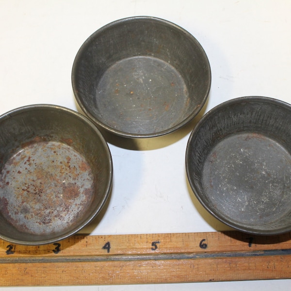 Vintage 3" Tart Pans Set of 3 Mini Pie Tins Baking Dishes Rustic Décor