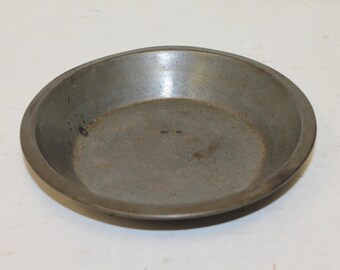 Vintage 6" Pie Pan Tin Baking Dish Plate - Small Fruit or Meat Pot Pies - S