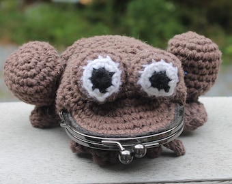 Handmade Crochet Frog or Toad Purse Shaped Coin Clasp Pouch Green Brown Toad Bag Hand Made USA - Crocheted by Cathy