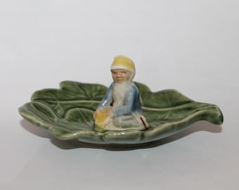 Wade Shamrock Pottery Irish Leprechaun Elf Pixie Gnome Oak Leaf- Made in Ireland