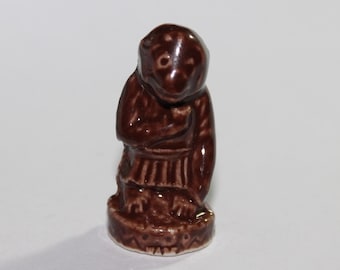 Wade Female Monkey with Teacup Red Rose Tea Figurine US Circus Series 1985-1994 Made in England