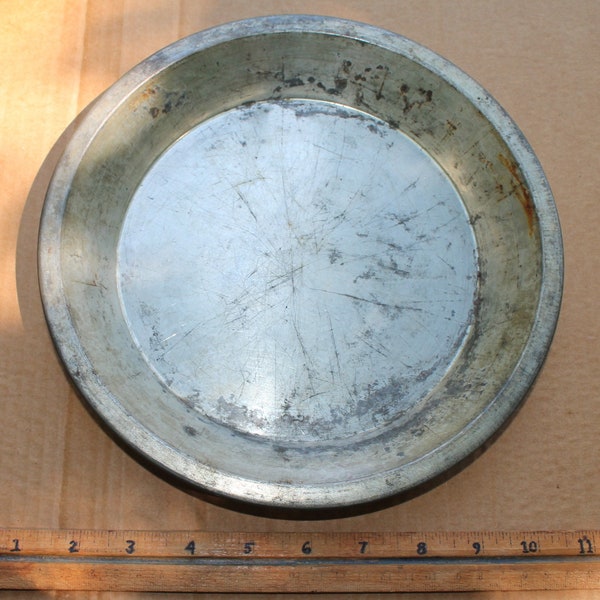 Vintage 9" Pie Pan Tin Baking Dishes Plate for Fruit or Shepherd's Pot Pies