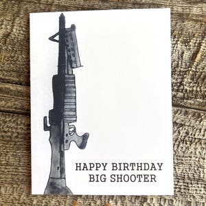 Cartão de felicitações de feliz aniversário para homens - Cartão de nota para rifle M60 - Pacote com 4 cartões - Cartão de aniversário com arma em branco por dentro
