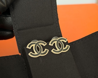 Vintage Chanel CC Drop Earrings – Black Enamel & Gold Tone