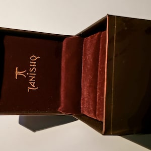 Cocktail Ring High Class Jewelry Box For Diamond and Gold Jewelry