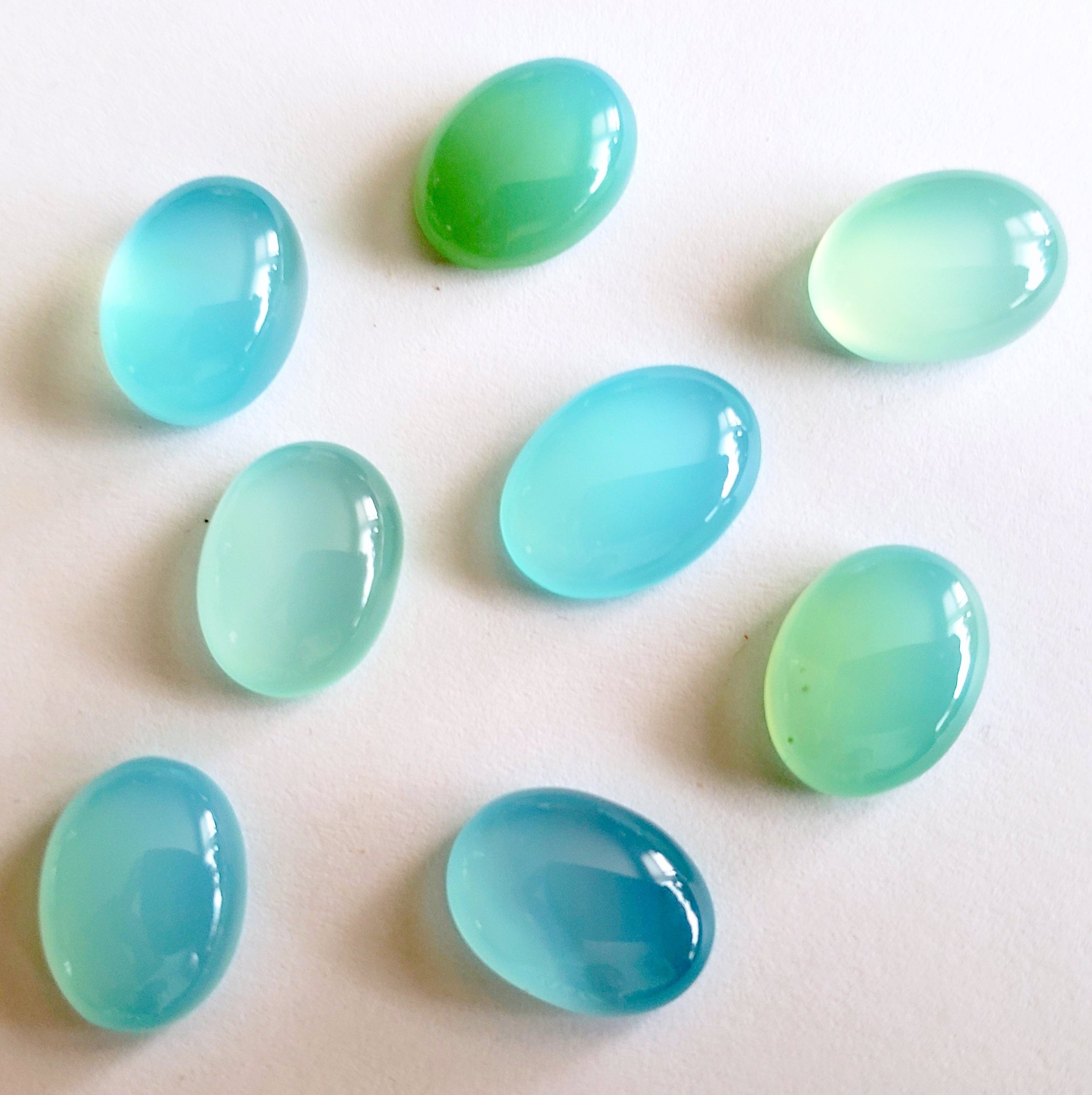 8 Pieces Natural Blue Onyx Gemstone for Jewelry Blue Color ,loose