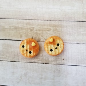 Waffle and toast
