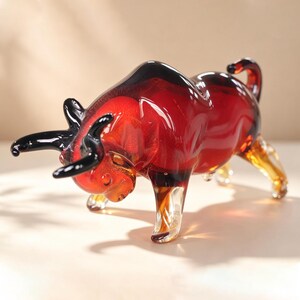 Fiery Ruby Red Glass Bull Sculpture Spanish Toros Ox Figurine Good Fortune Gift