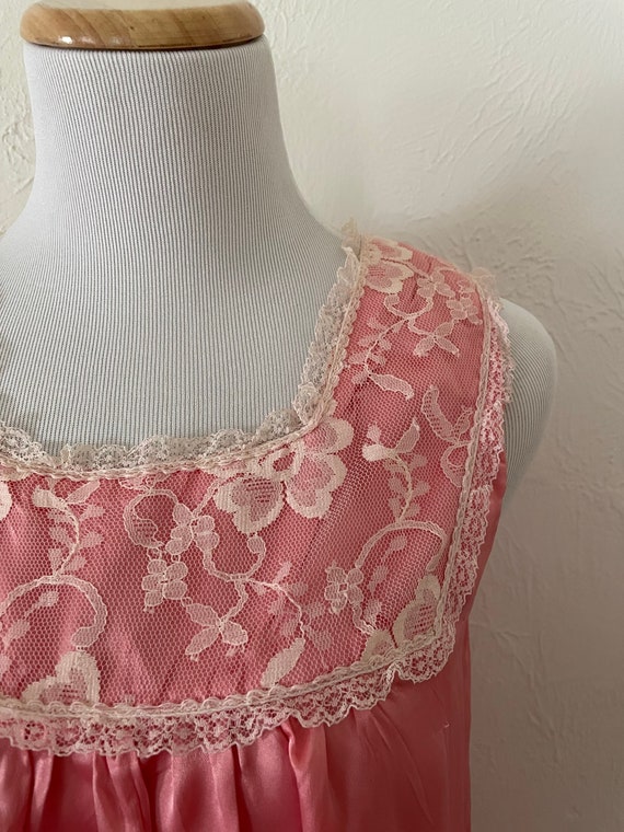 Vintage sleeveless nightgown / bubblegum pink / l… - image 6