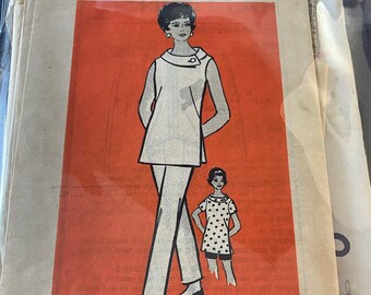 Marian Martin 9049 pattern, Misses' Tunic Top, Size 34, ca. 1960's