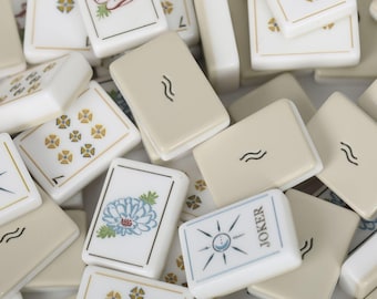 Two-Tone Acrylic American Mahjong Set, 160 Tiles Hand Carved Colorful Mahjong Tiles, Portable Travel Mahjong Game,Customizable Mahjong Gift