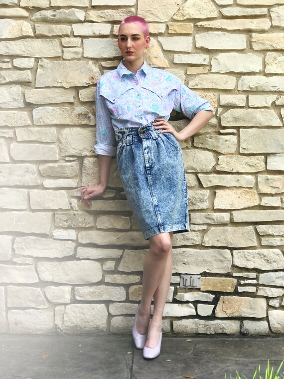 1980s High-Waisted Acid Wash Denim Pencil Skirt, E