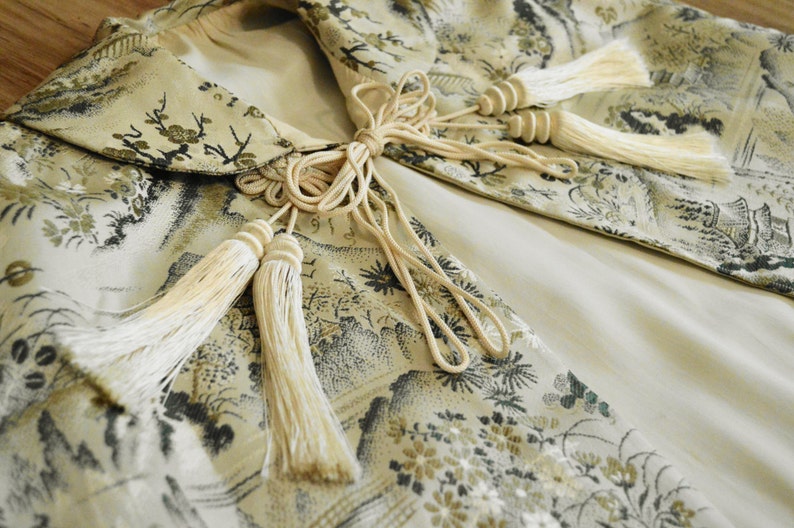 1950s postwar sweetheart gift from Asia 1940s Asian brocade cape with off white decorative tie