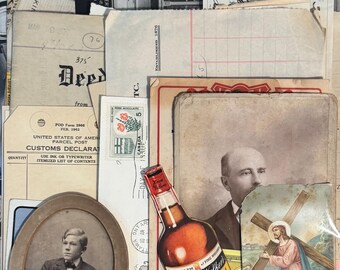 Op de afbeelding: Een collage van vintage ephemera met een zwart-witportret van een jong persoon in een ovale lijst, een uitsnede van een Hiram Walker whiskyfles, een religieuze illustratie van een figuur met een kruis en diverse verouderde documenten en formulieren.