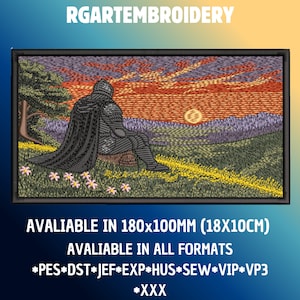 Puede incluir: Un diseño de bordado que muestra a un caballero con armadura oscura sentado en una colina, con vistas a un paisaje con un árbol, hierba amarilla, flores rosas y un cielo al atardecer. Texto RGARTEMBROIDERY y dimensiones 180x100mm.