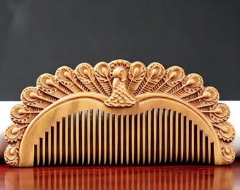 Hand-Carved Green Sandalwood Peacock Comb, Anti-static Scalp Massage Hair Tool