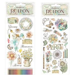 Peut inclure: Deux feuilles de transferts à frotter Daisy Art Stamperia pour la décoration. Les feuilles présentent des motifs floraux et artistiques, notamment des marguerites, des papillons, des palettes de peinture et des crayons. La taille est de 10,16 x 21,6 cm.