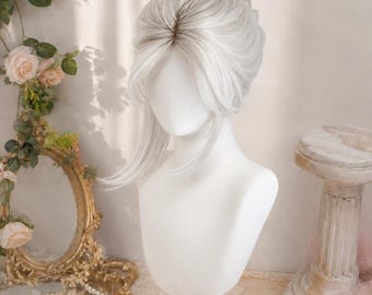 Parrucca eterea argento-bianca fatta a mano - Acconciatura raccolta elegante - Parrucca per cosplay e costumi da fata