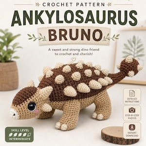Könnte beinhalten: Eine Häkelanleitung für einen Ankylosaurus namens Bruno von Gullora. Das Dokument zeigt einen braun-beigen gehäkelten Dinosaurier mit Stacheln, detaillierte Anleitungen, Schritt-für-Schritt-Fotos und eine fertige Größe von 24 cm.