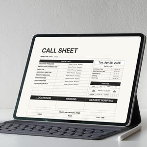 Peut inclure: Une tablette avec un clavier noir affichant un document numérique de feuille de service. L'écran présente le texte CALL SHEET, des coordonnées, la date du Tue, Apr 28, 2026, des prévisions météo et des sections pour le lieu, le parking et l'hôpital.