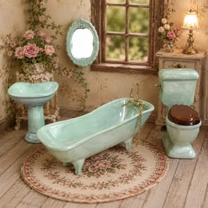 Conjunto de banheiro em miniatura para casa de bonecas na escala 1:12, com banheira, vaso sanitário e pia de cerâmica. Decoração compacta para banheiro.