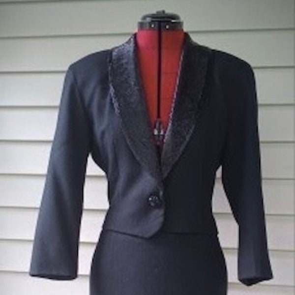 Vintage Eleanor P Brenner 2 pc Black Beaded Shawl Collar Size 4 Wool Crop Jacket Pencil Skirt Suit