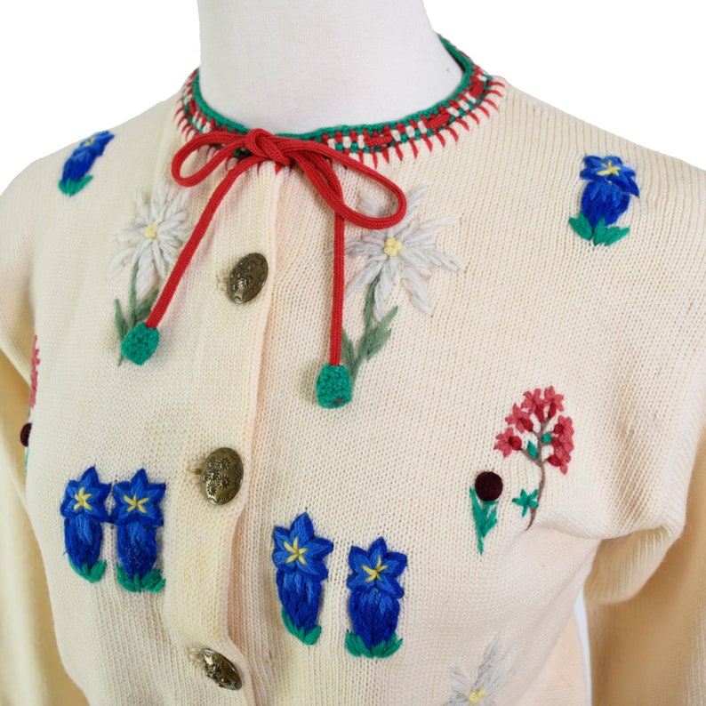 Vintage 1940s Trachten Sweater Floral Embroidered Cardigan Jumper 50s S M