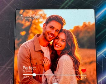 Personalized magnet with photo and Bluetooth music