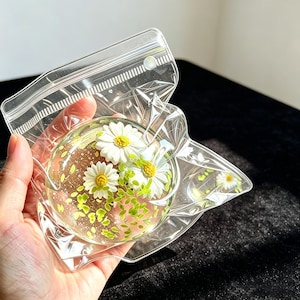 Green Grape Daisy Coconut Oil Ball Squishy, Stress Relief Toy, Soft Squeeze Fidget Toy, Cute Aesthetic Desk Decor