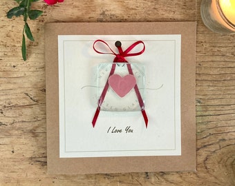 I love you, card with detachable glass suncatcher/pocket hug/keepsake, ruby heart encapsulated in glass. 'I love you' customizable card.