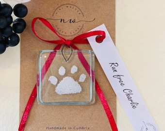 Paw print fused glass keepsake, pet loss, remembrance memorial gift with FREE personalised label.