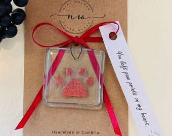 Paw print fused glass keepsake, pet loss, remembrance memorial gift with FREE personalised label.