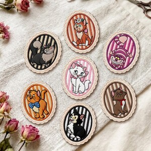 Disney Cats Tygmärke Marie Cheshire Aristocats Stryk-på Broderad Sy-på Tygmärke Kattmamma Gåva Disney Park Outfit