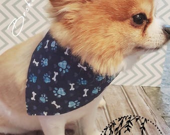 Pet Blue Paw Prints Bandana (XS-XXL)
