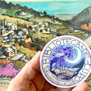UN Adesivo diametro 75mm - Sticker- Lupo - disegno di Marco Bailone per la Biblioteca del Lupo / adesivo “MOONCHILD” talismano della Biblio