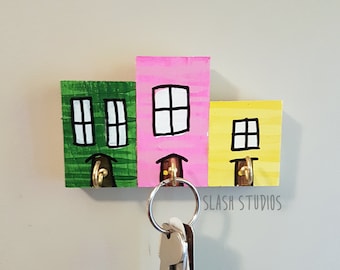 Jelly Bean Row 3 House Newfoundland Wooden Key Holder Rack