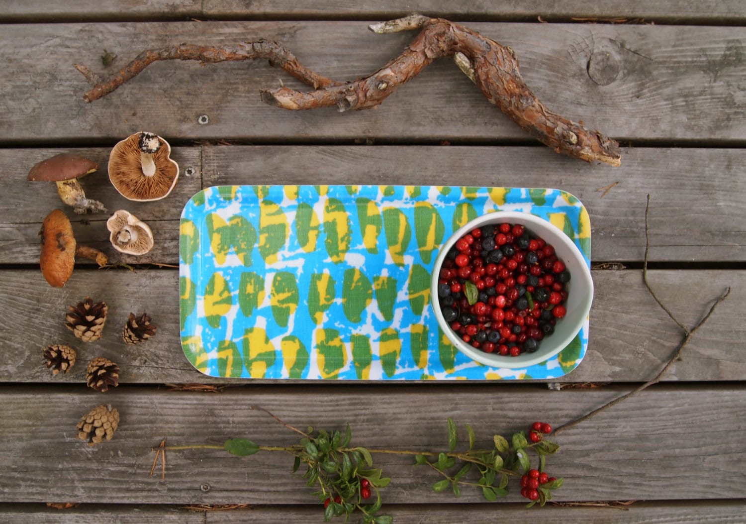 Plateau à Cocktail Saccadé en Jaune et Bleu